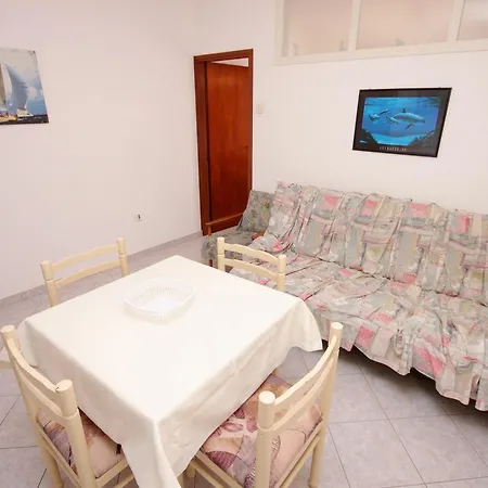 Prizba 9276b Apartment Blato (Korcula)